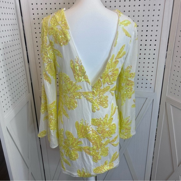 Endless Rose Women's Yellow Floral Sequin Overlay Mini Dress - Picture 5 of 7